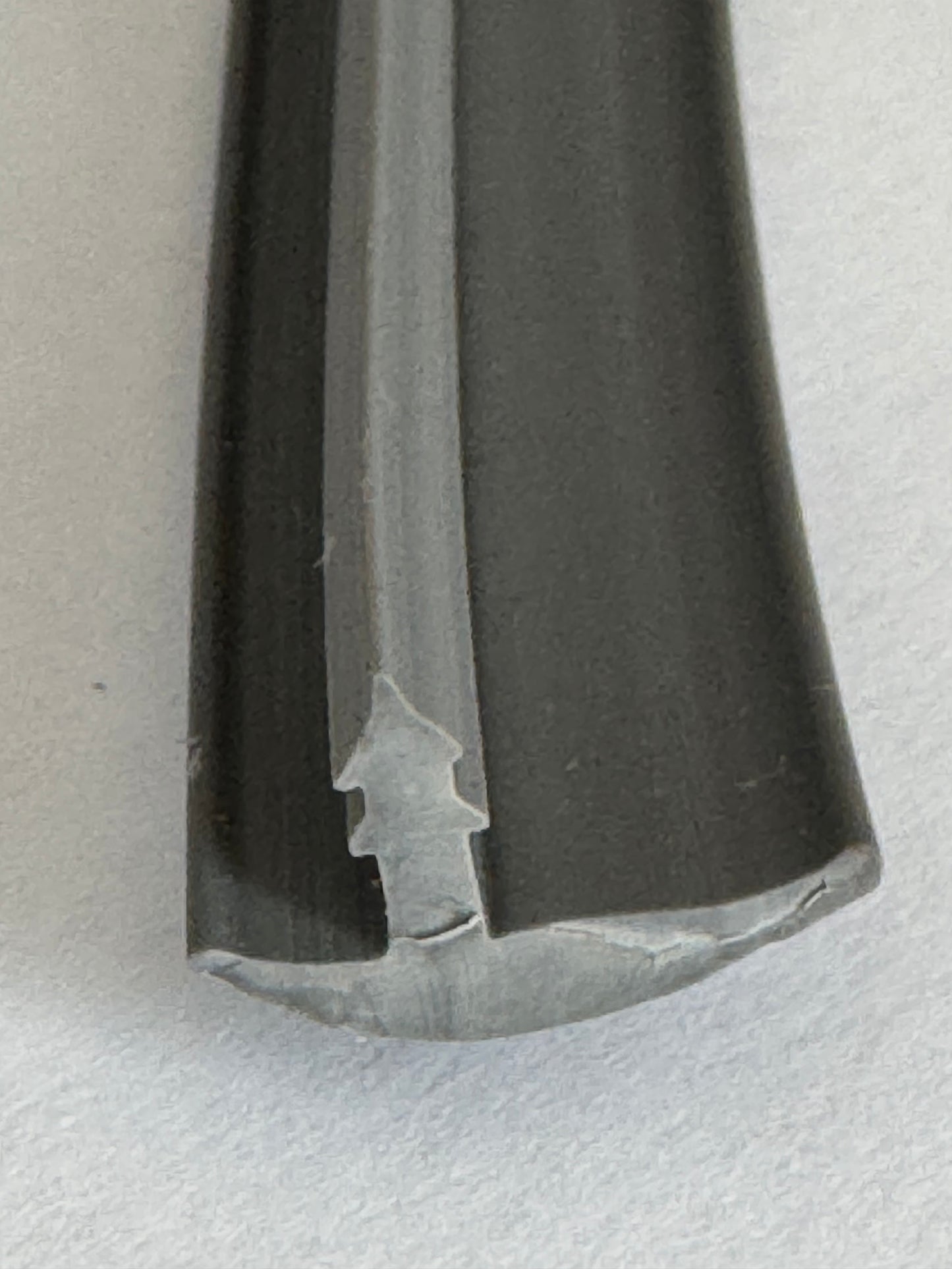 LINERLOCK, profilo di finitura per rivestimenti in PVC e LINER